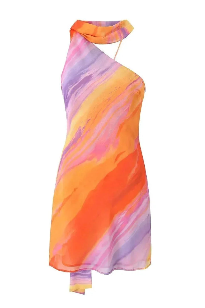 Sukienka mini z efektem ombre i dekoltem halter | fason asymetryczny